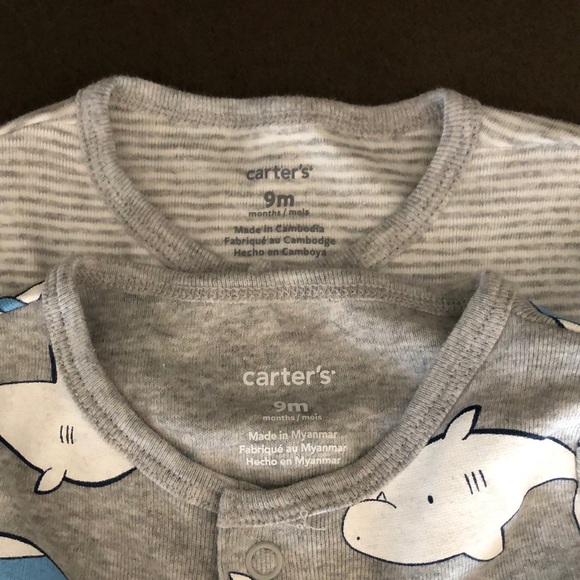 Two pairs of snap up PJs carters 9m brand new - Picture 2 of 3